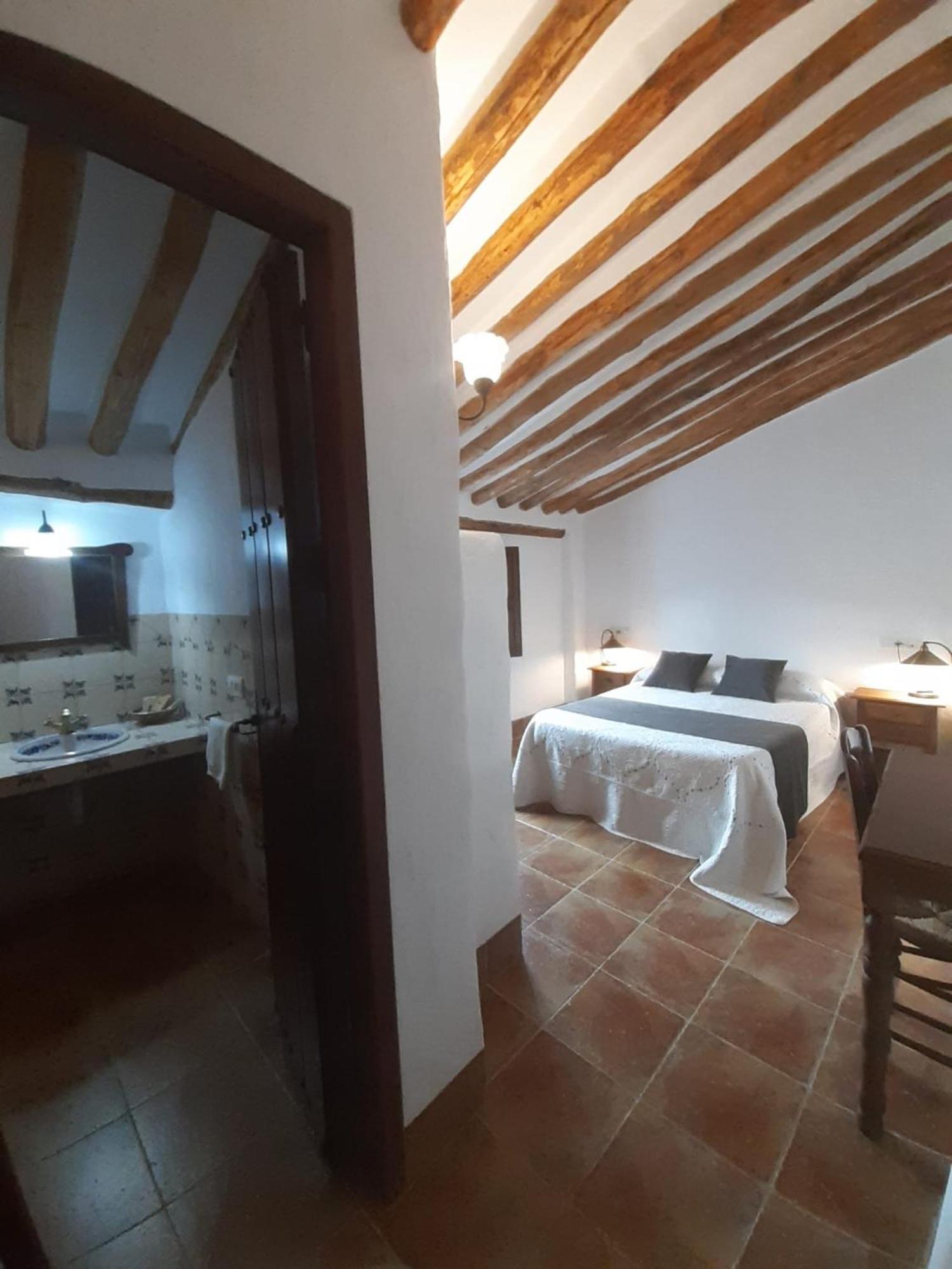 La Posada Amena Carcabuey Ruang foto